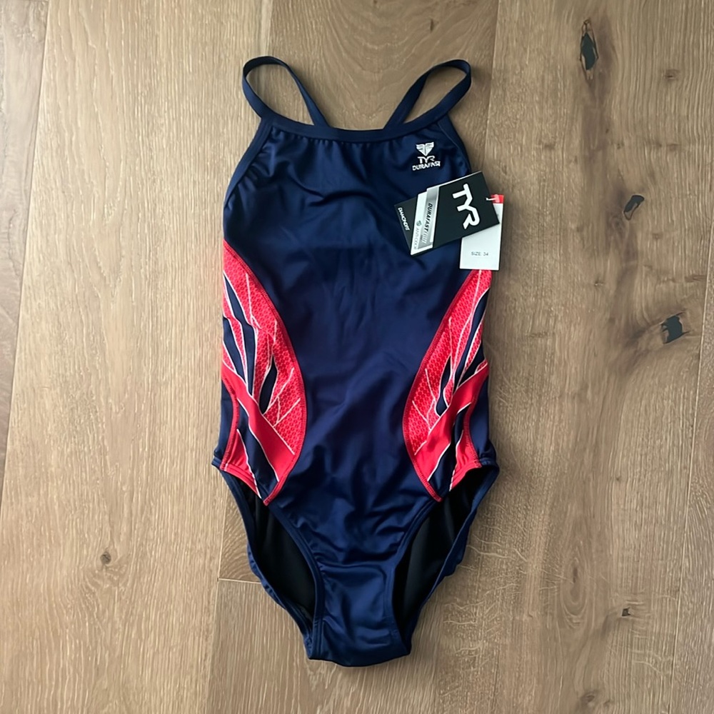 TYR, Women’s Phoenix Splice Red/navy DiamondFit One Piece Swimsuit Size 34 New